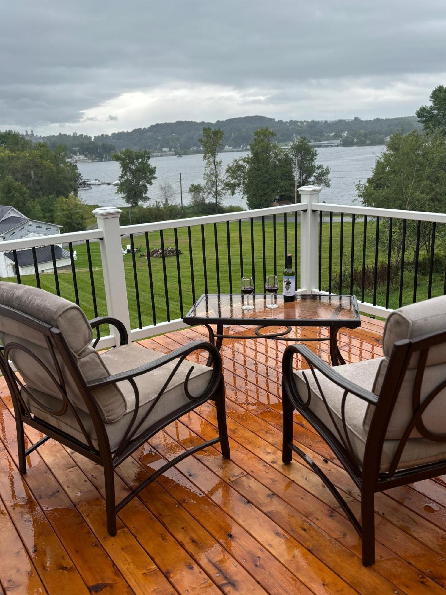 Gray'S Manor - Lake Memphremagog Apartment Newport Cameră foto